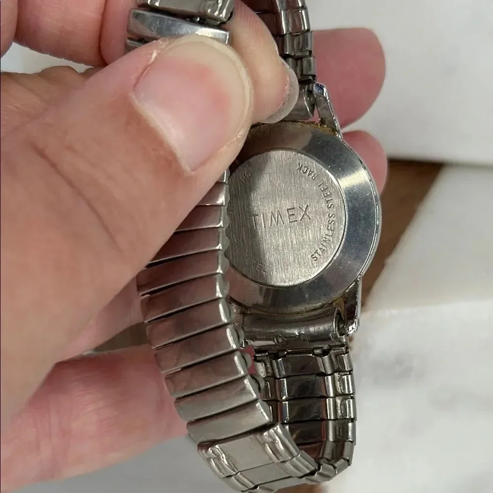 Vintage Timex Silver Watch with Cream Dial lot W4